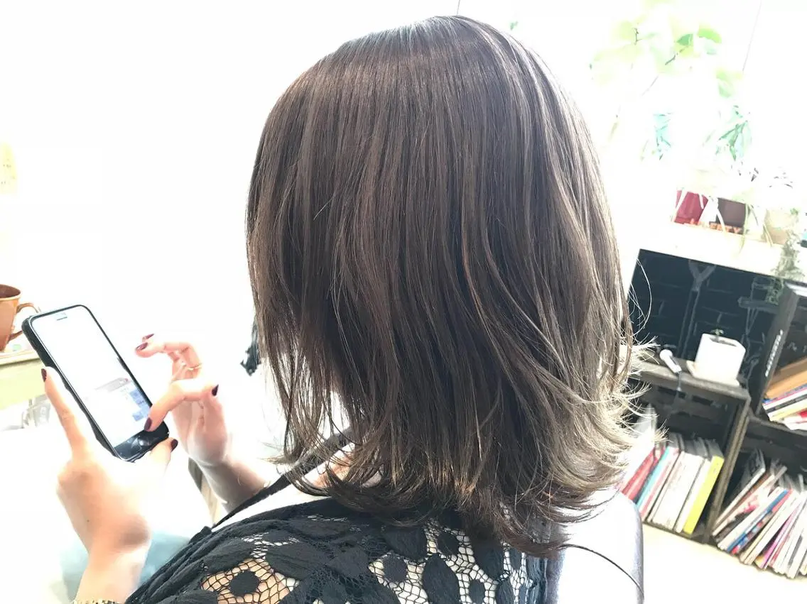 ミディアム カラー ブリーチ グレージュ イルミナカラー メンズ指名多数!! 田島史也のヘアスタイル