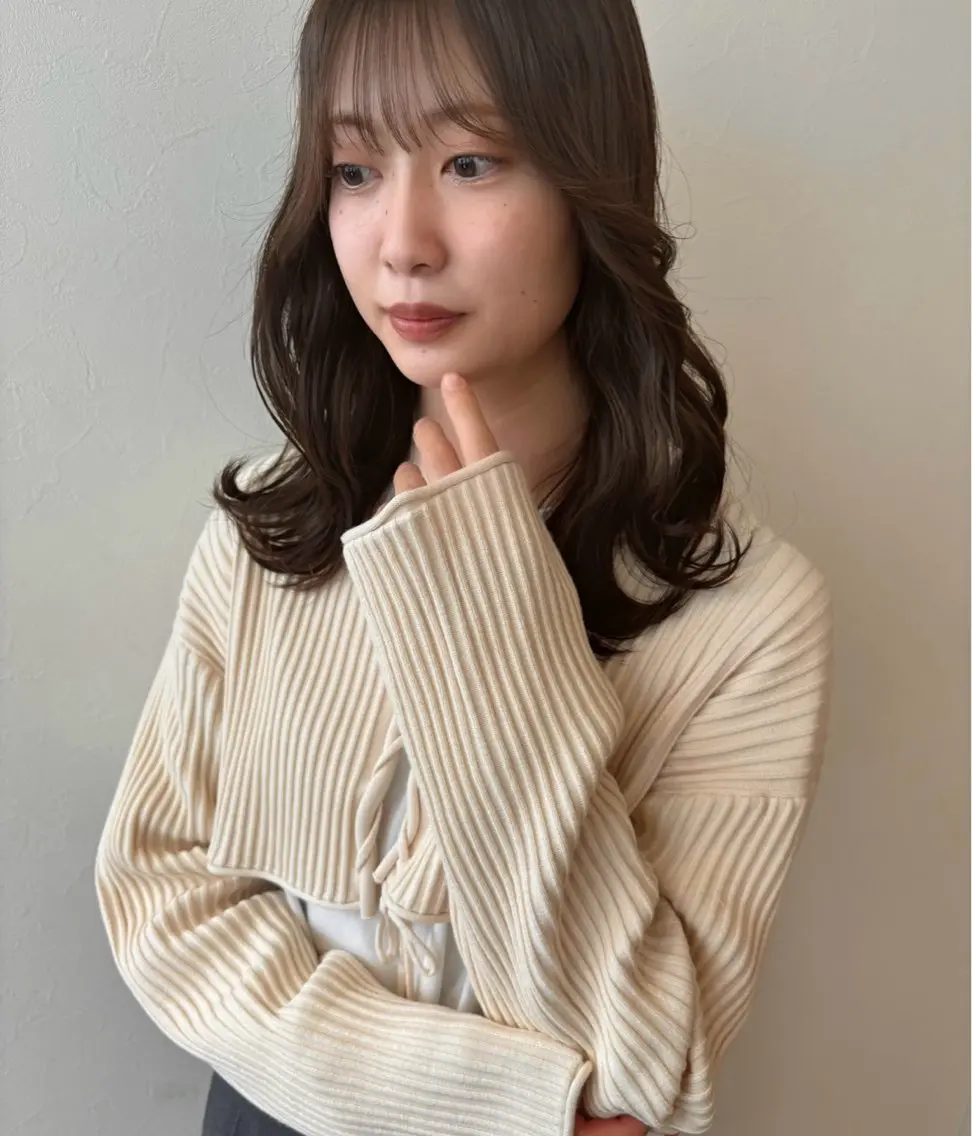 ミディアム モテ髪🫧赤み消し カラー表参道きょうこのヘアスタイル