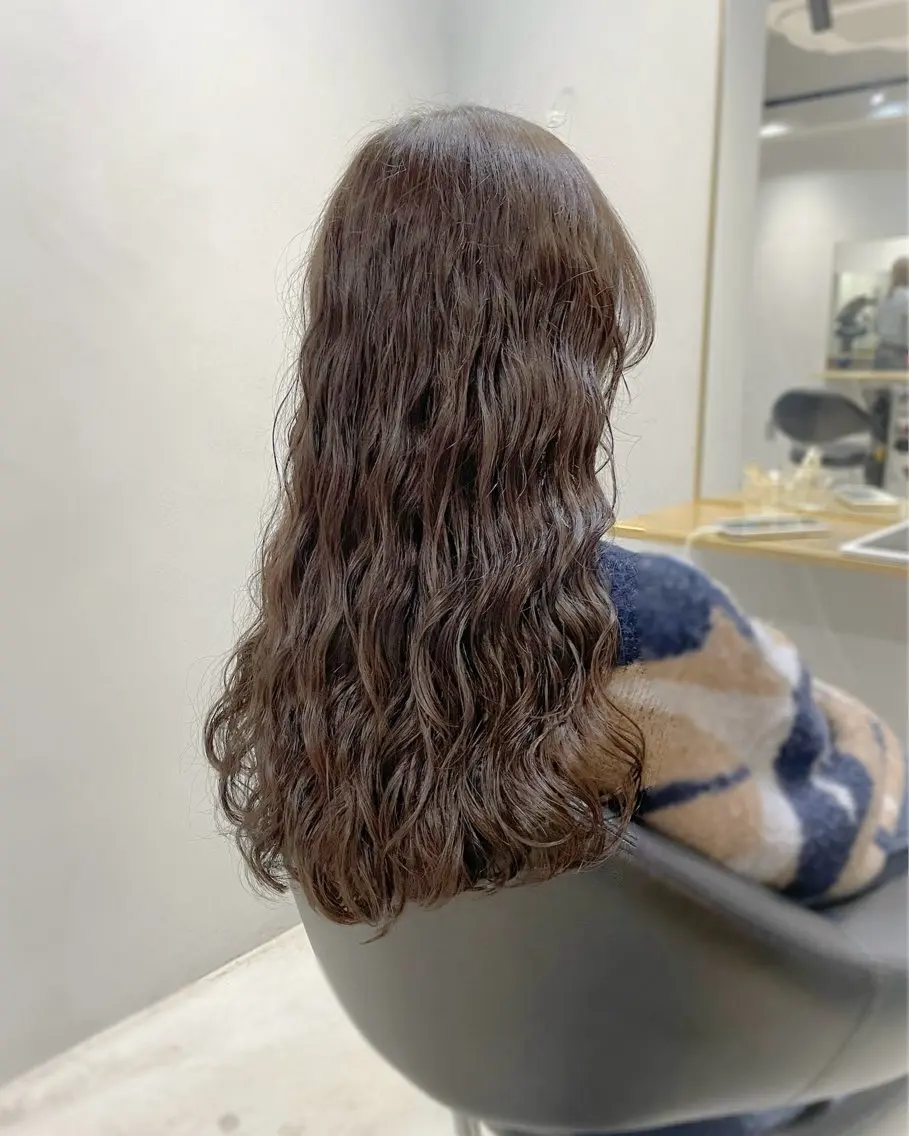 ロング カラー パーマ ブリーチ 髪質改善 ロング 縮毛矯正 カット ヘアカラー パーマ トリートメント 【表参道】Ruri デジタルパーマのヘアスタイル