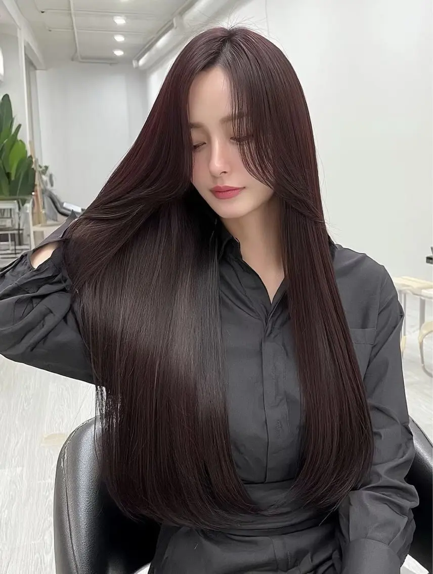 ロング FocusJapan ｜透明感カラー🍁のヘアスタイル
