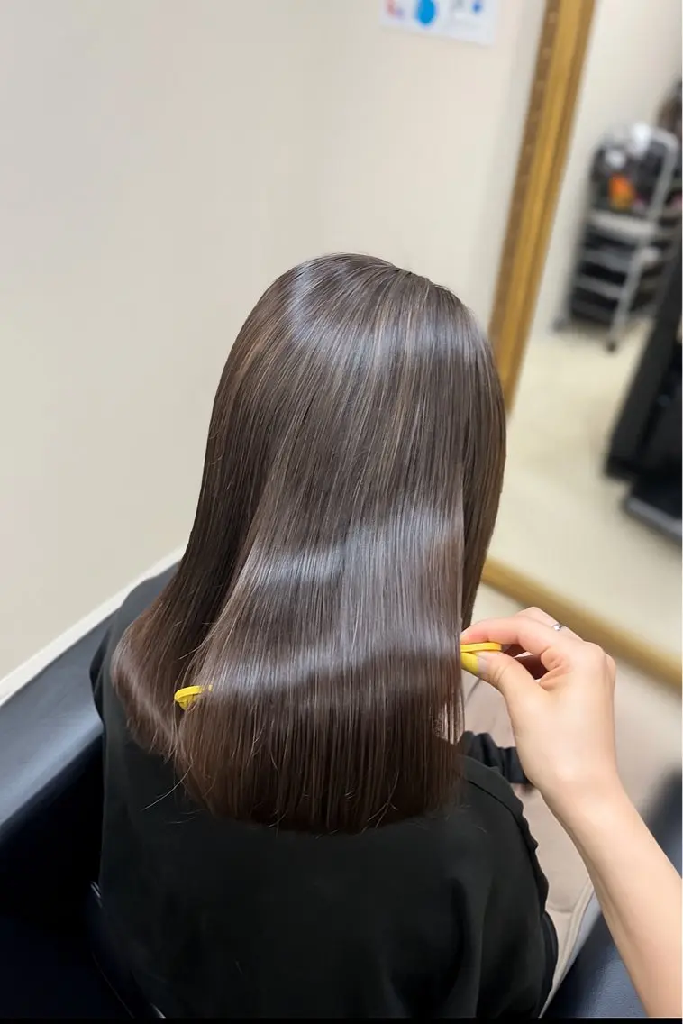 セミロング ハイライト 髪質改善 ヘアカラー トリートメント りょん🤖 ヘア/アイリストのヘアスタイル