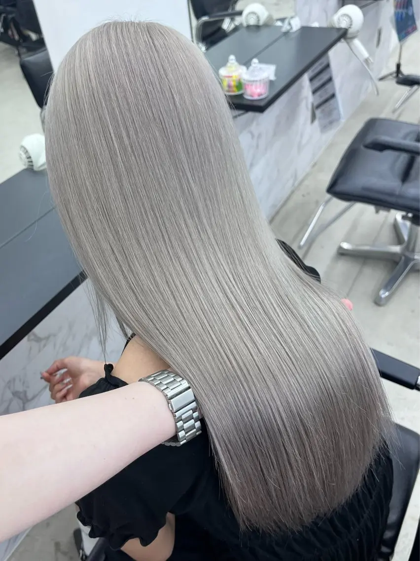 カラー ブリーチ 透明感カラー ハイトーンカラー ヘアカラー ブリーチ/ハイトーン 名古屋栄 リカのヘアスタイル