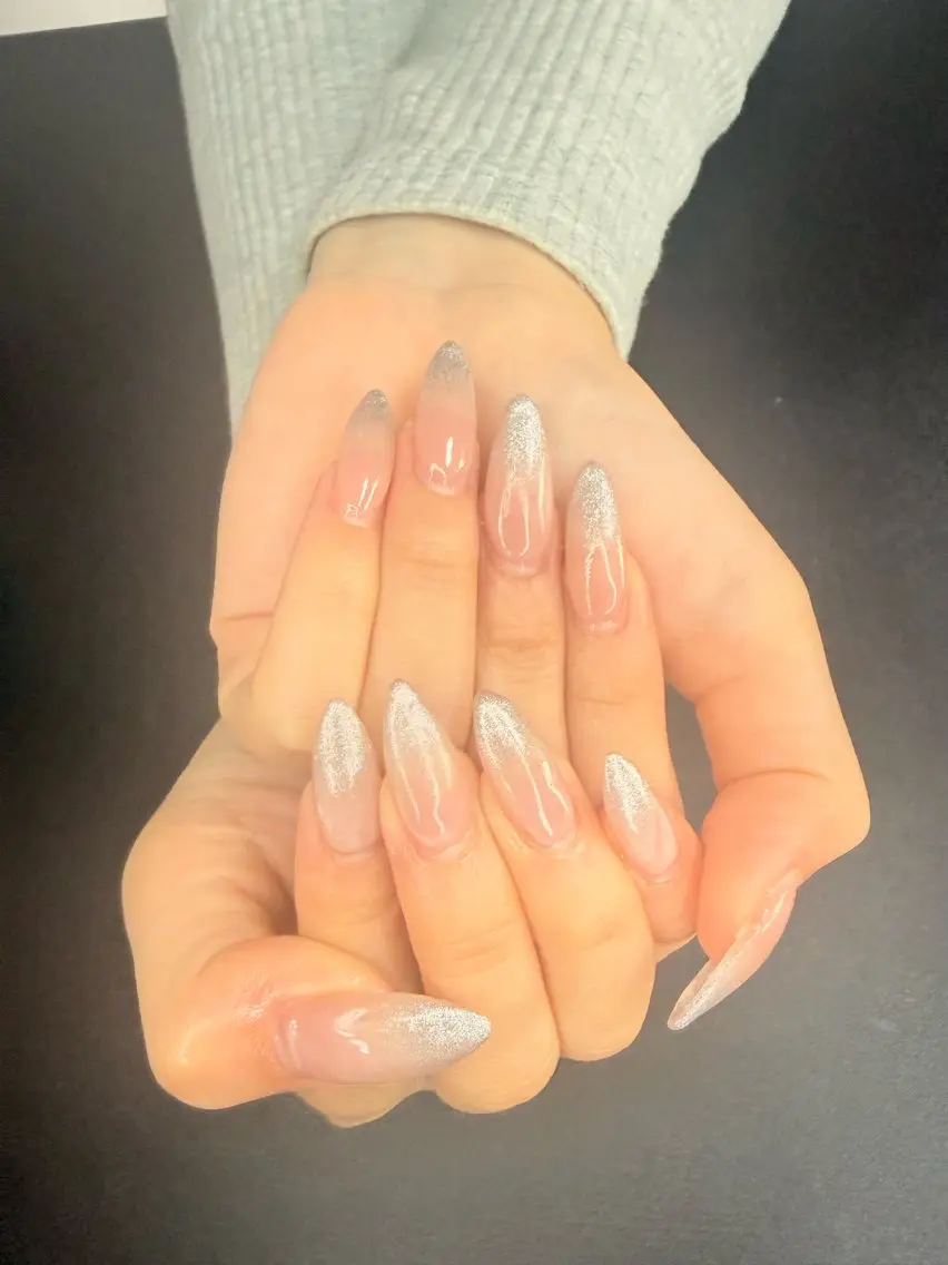 ネイル グラデーション キラキラネイル マグネットネイル シンプルネイル ハンドネイル Nailroom Hのネイルデザイン