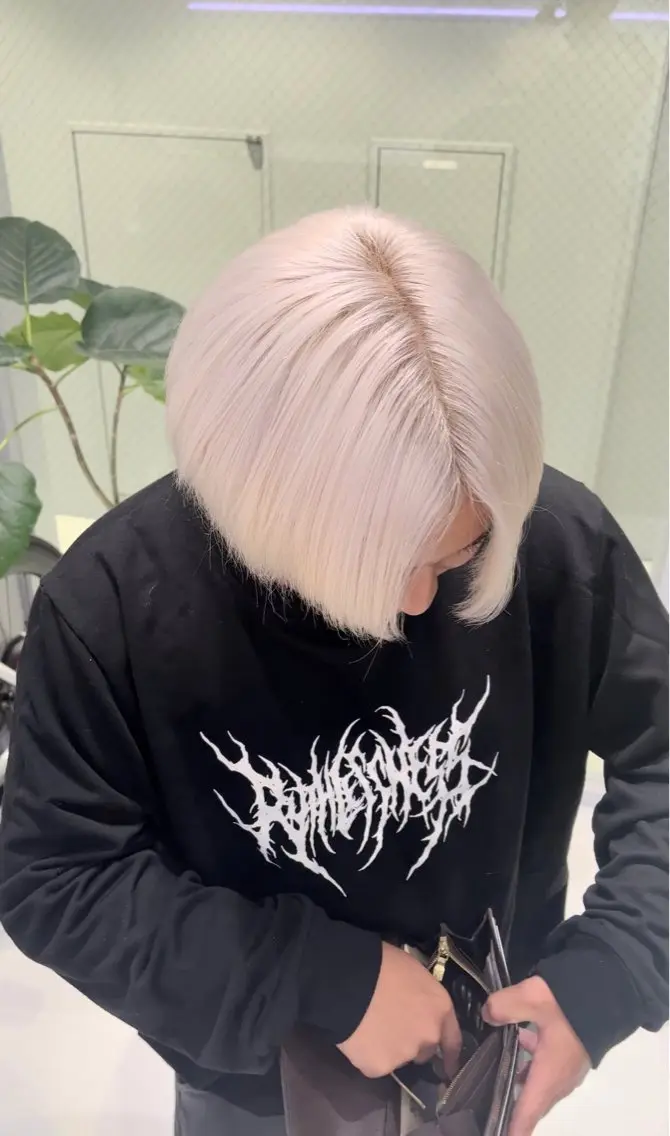 カラー ブリーチ ハイトーン職人 ♡推しカラー♡カイトのヘアスタイル
