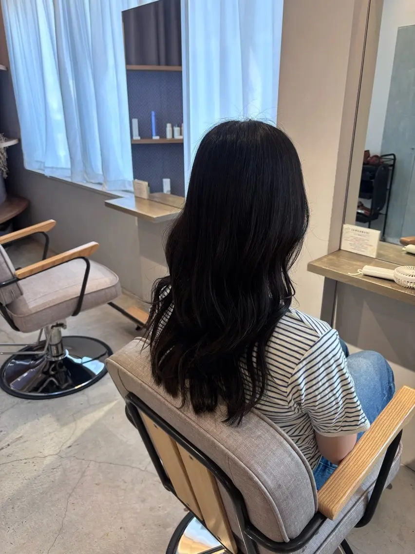 ロング 真鍋 月音のヘアスタイル
