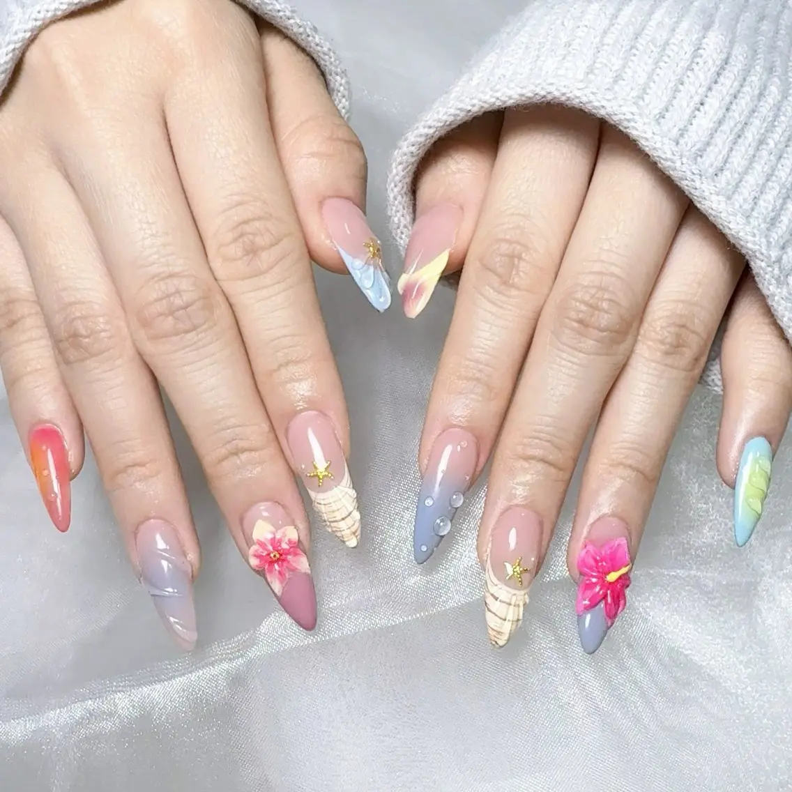 メンズ ネイル メンズ韓国風 アートネイル オーロラネイル ガーリー キラキラネイル ハンドネイル Nail salon 木にいるのネイルデザイン