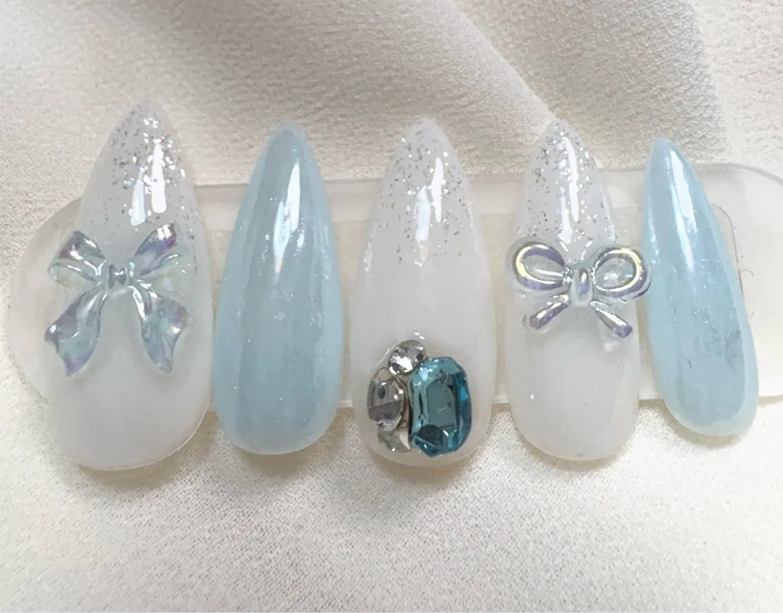 ネイル キラキラネイル 韓国ネイル リボン ハンドネイル ✨韓国✨nail salonLumieのネイルデザイン
