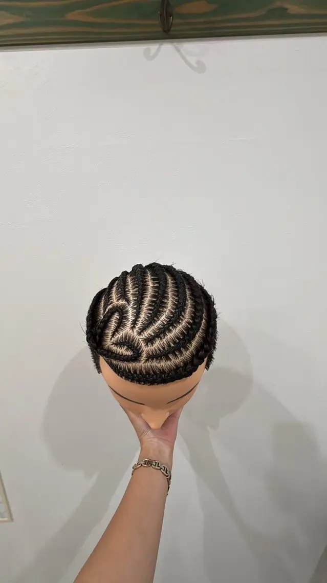 堀 愛菜のヘアスタイル