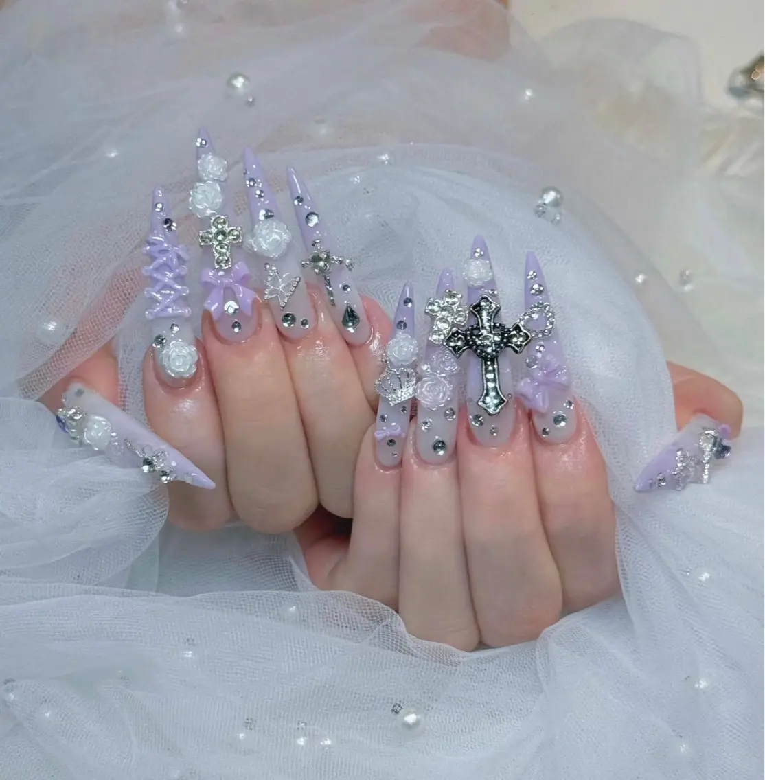 ネイル チークネイル ドット フレンチネイル グラデーション ハート ハンドネイル ハンドケア Eli Muse 新宿ネイルのネイルデザイン