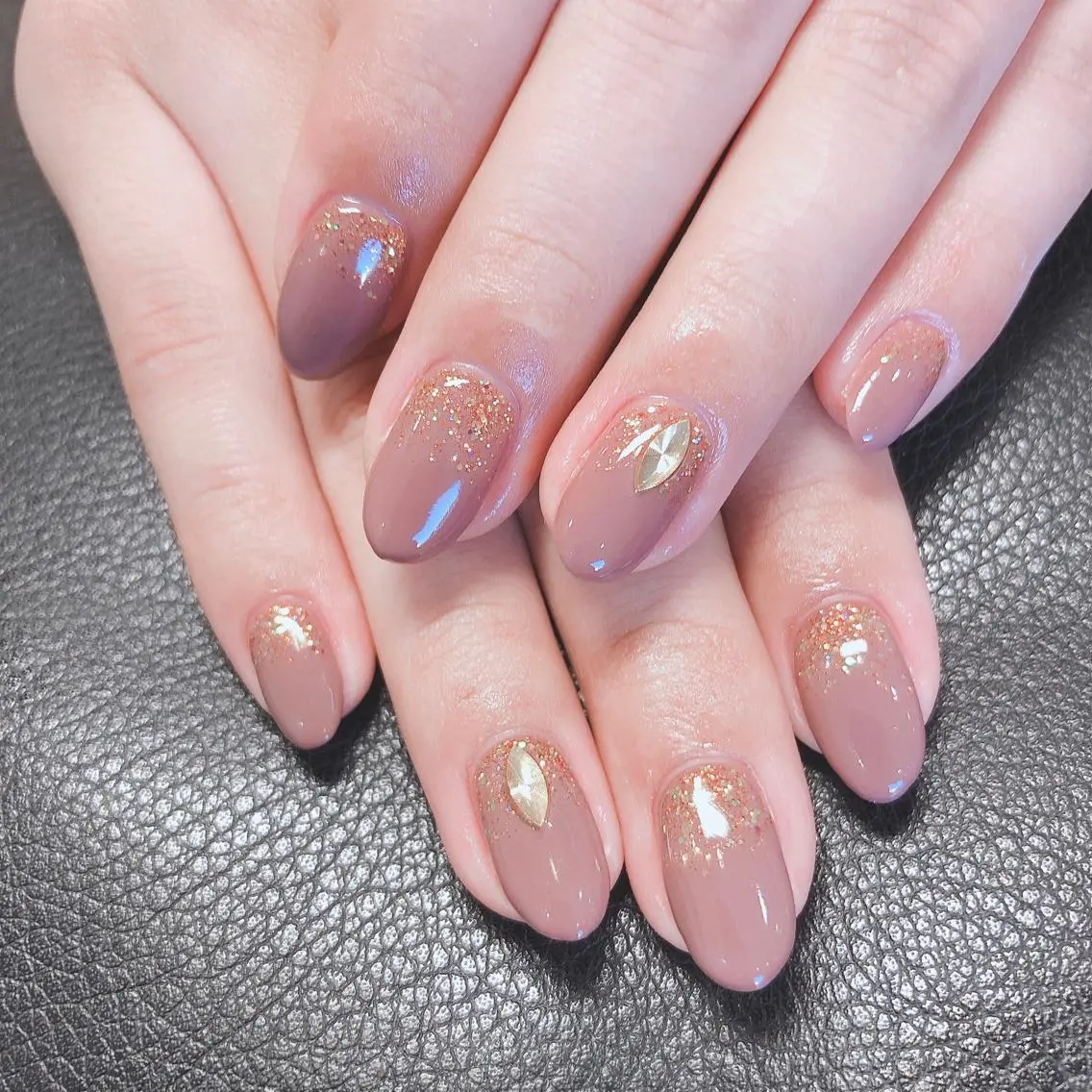 ネイル ブラウン ラメ(グリッター) ラメグラデーション Nail salon Stellaのネイルデザイン