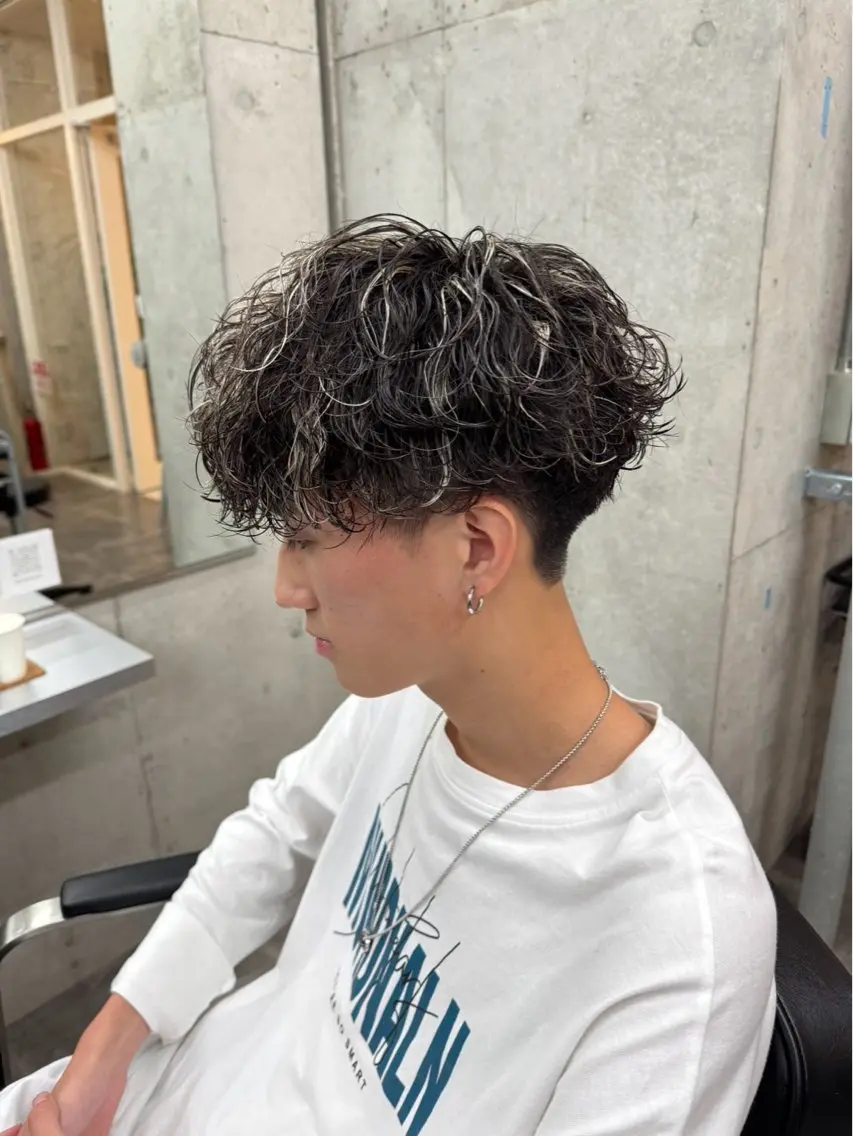 🎅メンズカット+波巻きパーマ+TR+【頭皮、髪ナノバブル洗浄】marbb付き🎅の写真