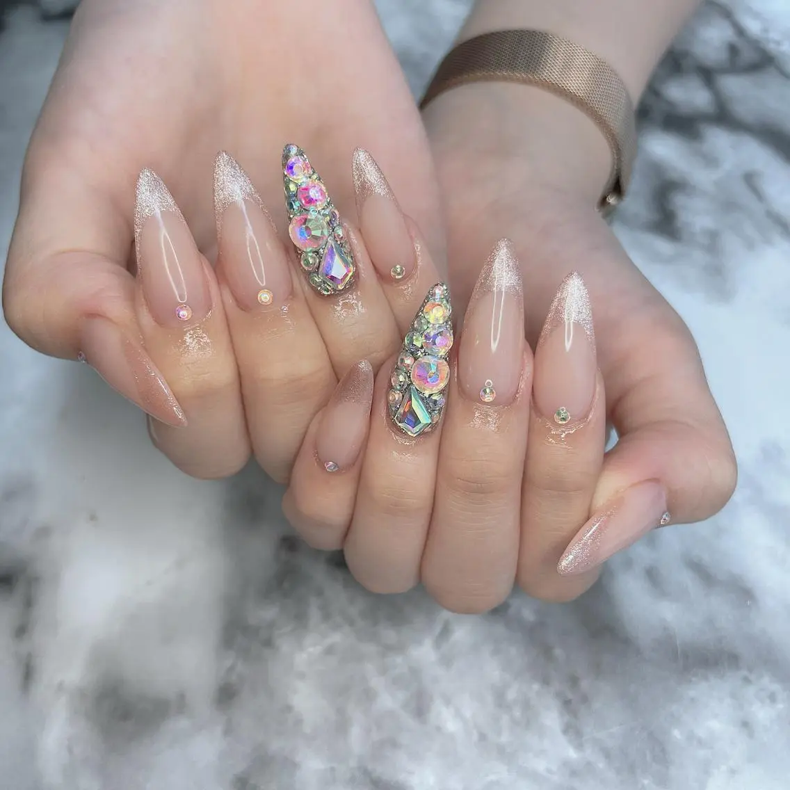 ネイル フレンチネイル マグネットネイル マグネットフレンチ ハンドネイル Kayo 💅のネイルデザイン