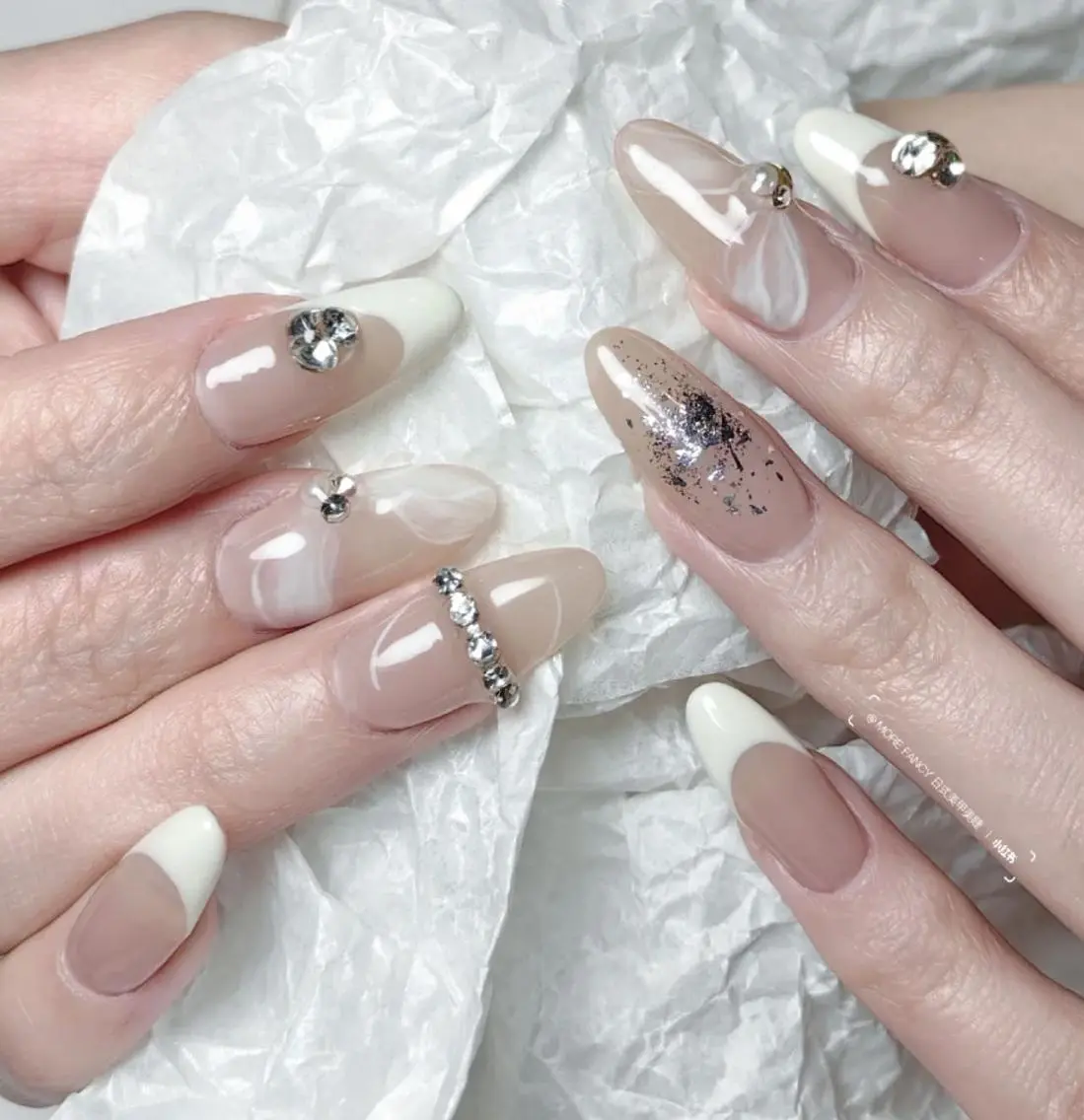 ネイル アートネイル 長さ出し ネイルチップ Queen‘s なんのネイルデザイン