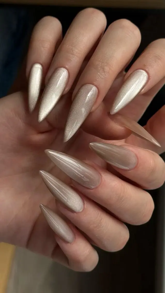 ネイル ハンドネイル HAPPI NAIL CALINのネイルデザイン