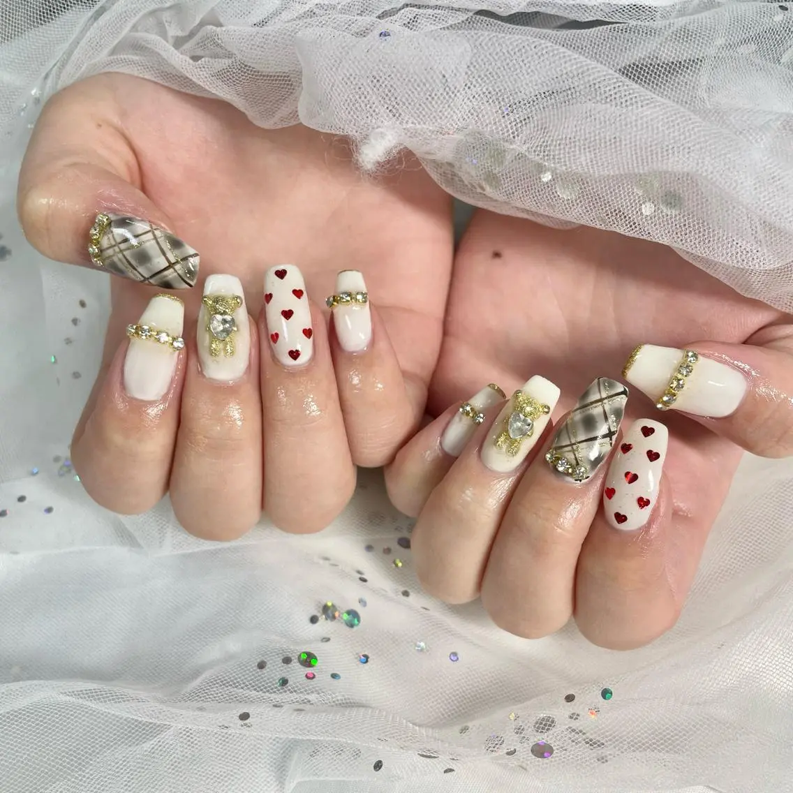 ネイル バレンタイン ハンドネイル 🎀AYAKO 🎀中韓ネイルのネイルデザイン
