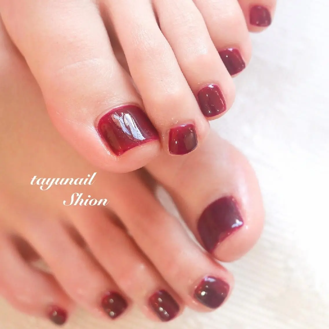 ネイル ブルー ボルドー フットネイル ジェルネイル パラジェル ネイルサロン 【たゆnail】のネイルデザイン