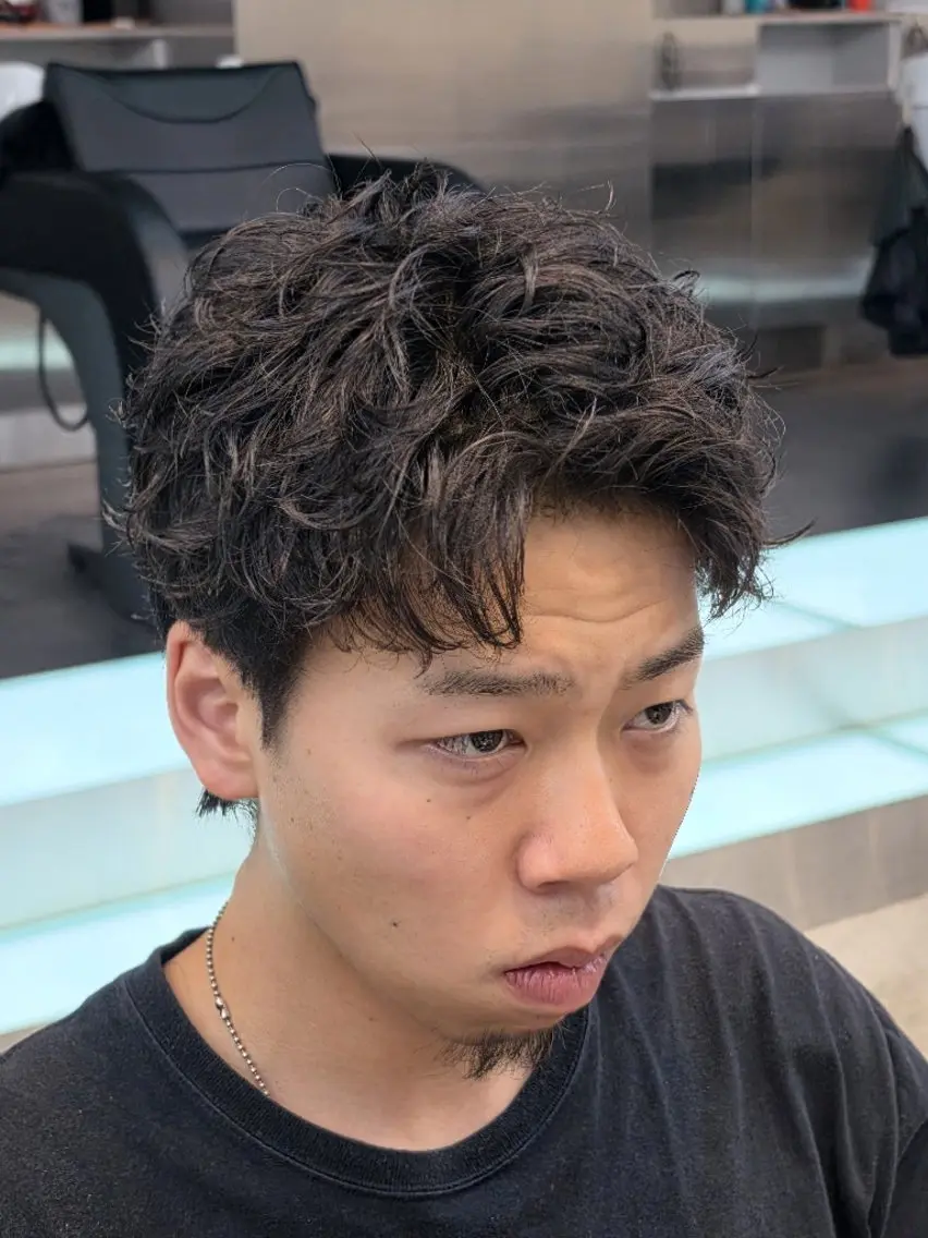スタイリストカット+ルーズショートパーマの写真
