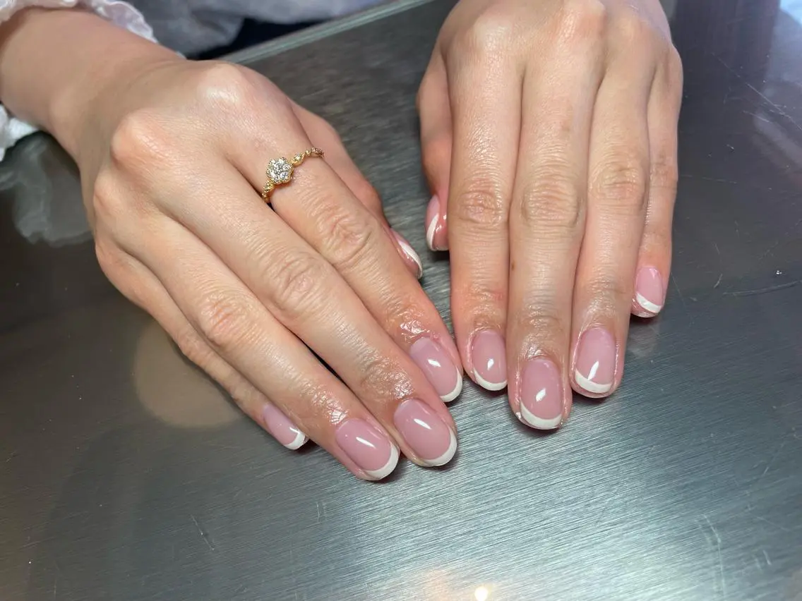 ネイル フレンチネイル ARCHE 心斎橋 常塚のヘアスタイル