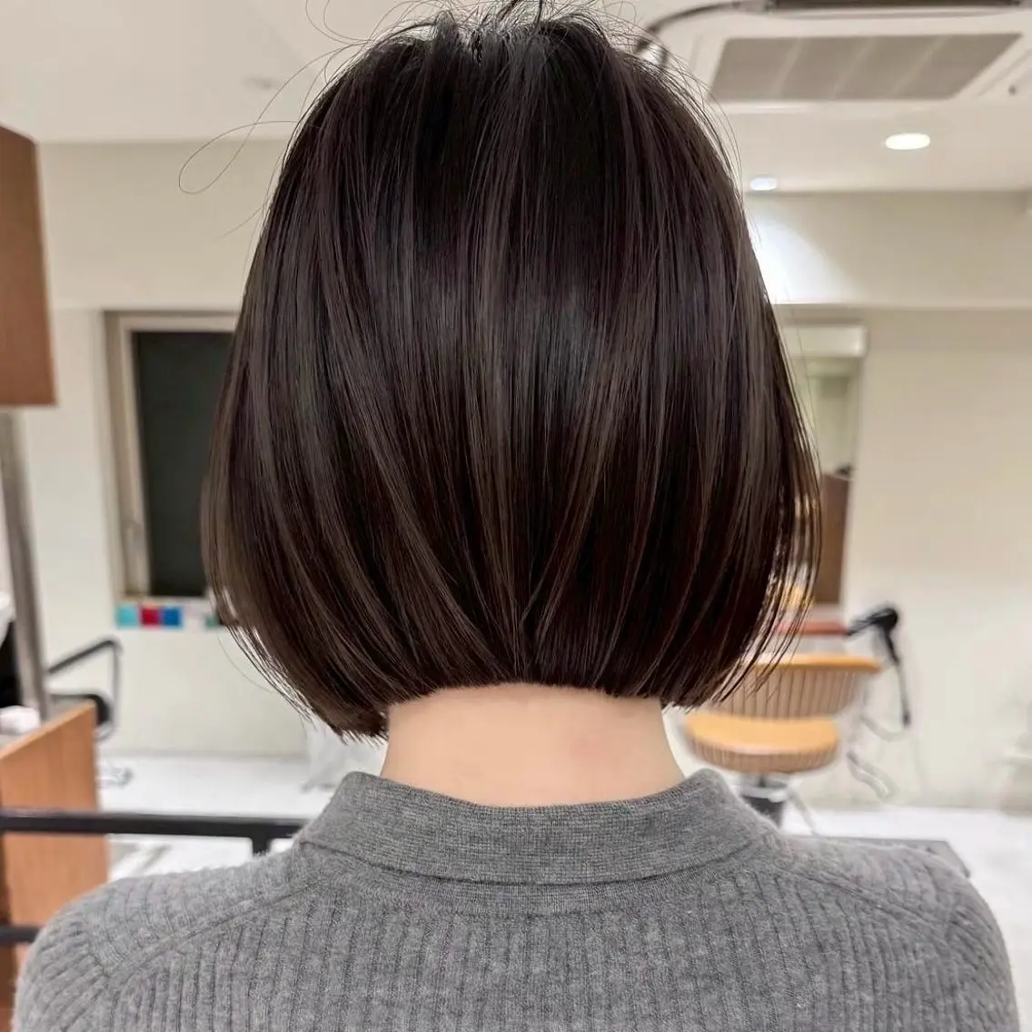 ショート カラー 内大久保 列夏のヘアスタイル