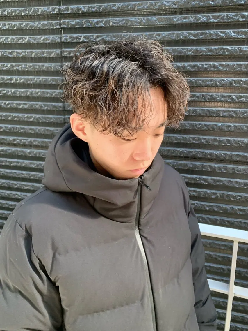 パーマ メンズ 佐藤大翔🌐縮毛矯正 🌐メンズパーマのヘアスタイル