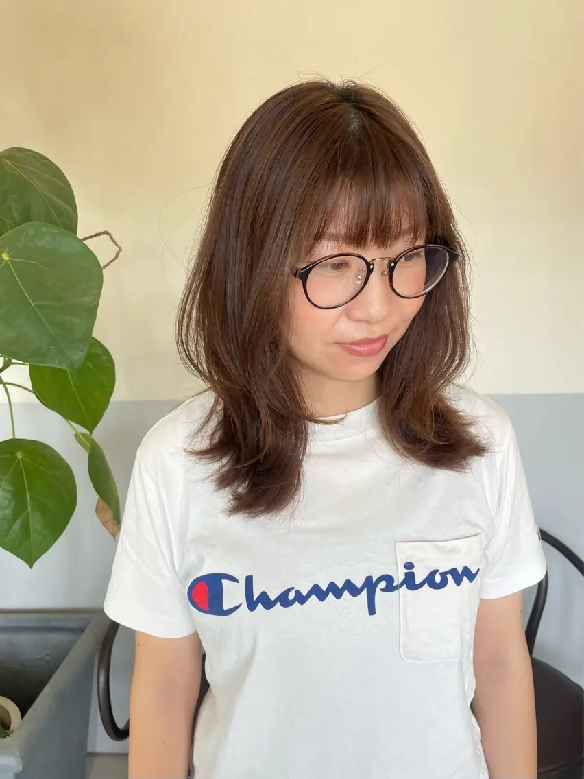ミディアム レイヤーカット 小久保 里紗のヘアスタイル