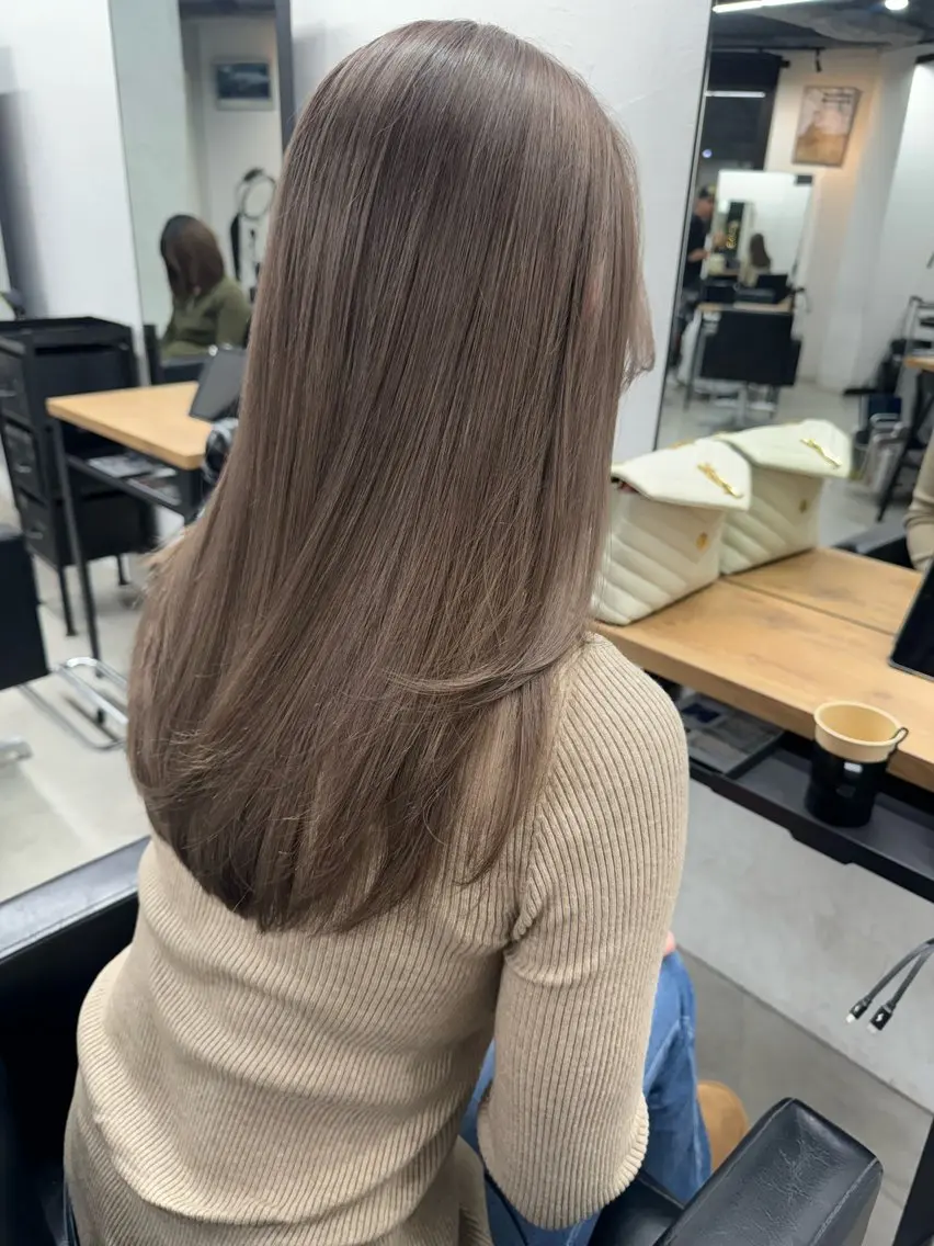 セミロング ヘアカラー トリートメント Rico / bob/グレージュのヘアスタイル