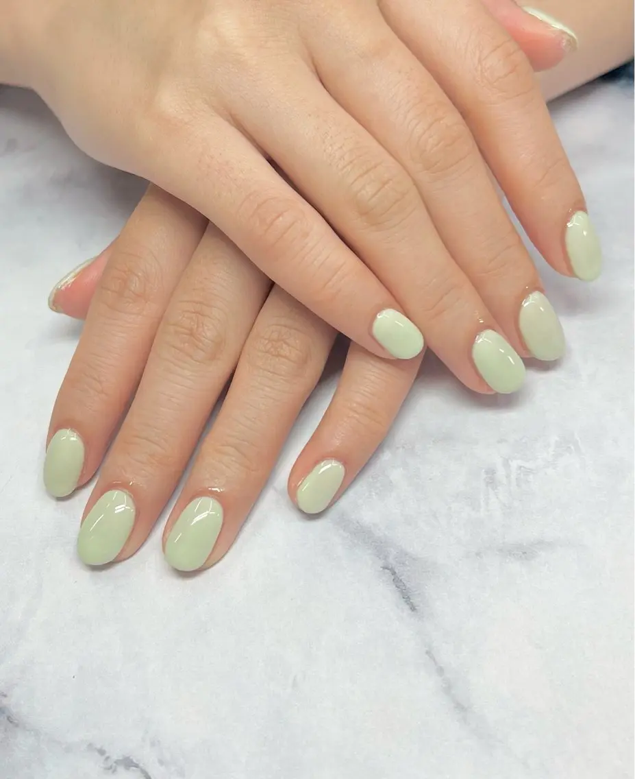 【オフ込】お爪の短い方専用✨️ジェルネイル💅ワンカラーの写真