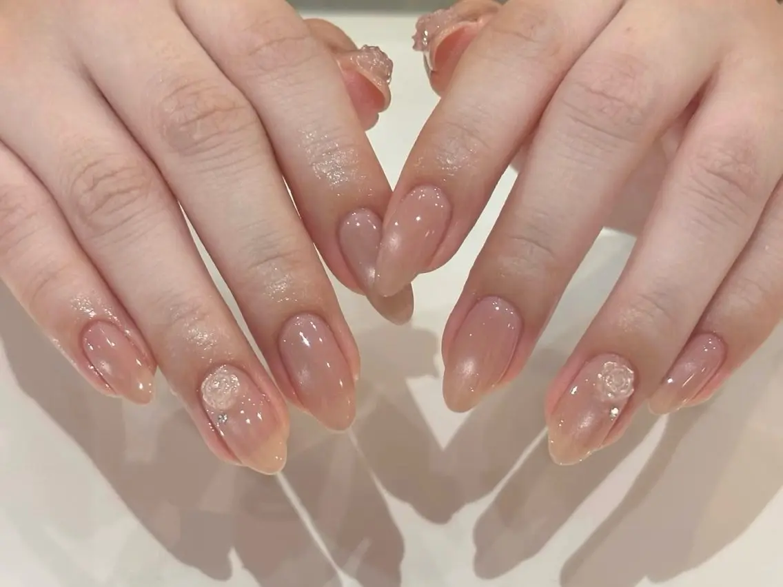 ネイル オーロラネイル 長さ出し フレンチネイル ジェルネイル ガラスフレンチ ハンドネイル Rela・S NAILのネイルデザイン