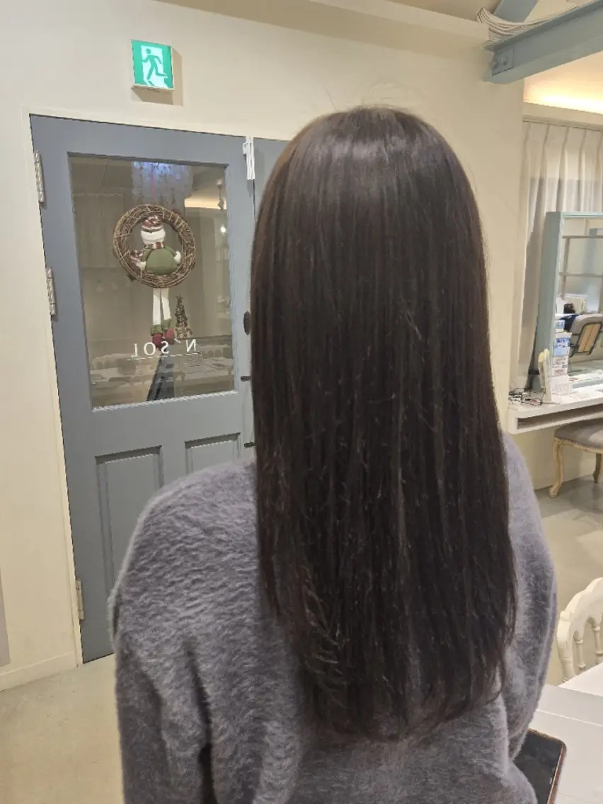 ロング カット ヘアカラー トリートメント 小峯 瑞貴のヘアスタイル