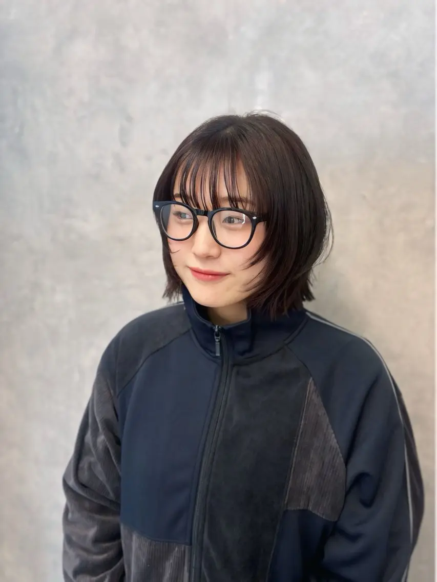 ショート カラー カット ヘアカラー NUMBER_ ユイナのヘアスタイル