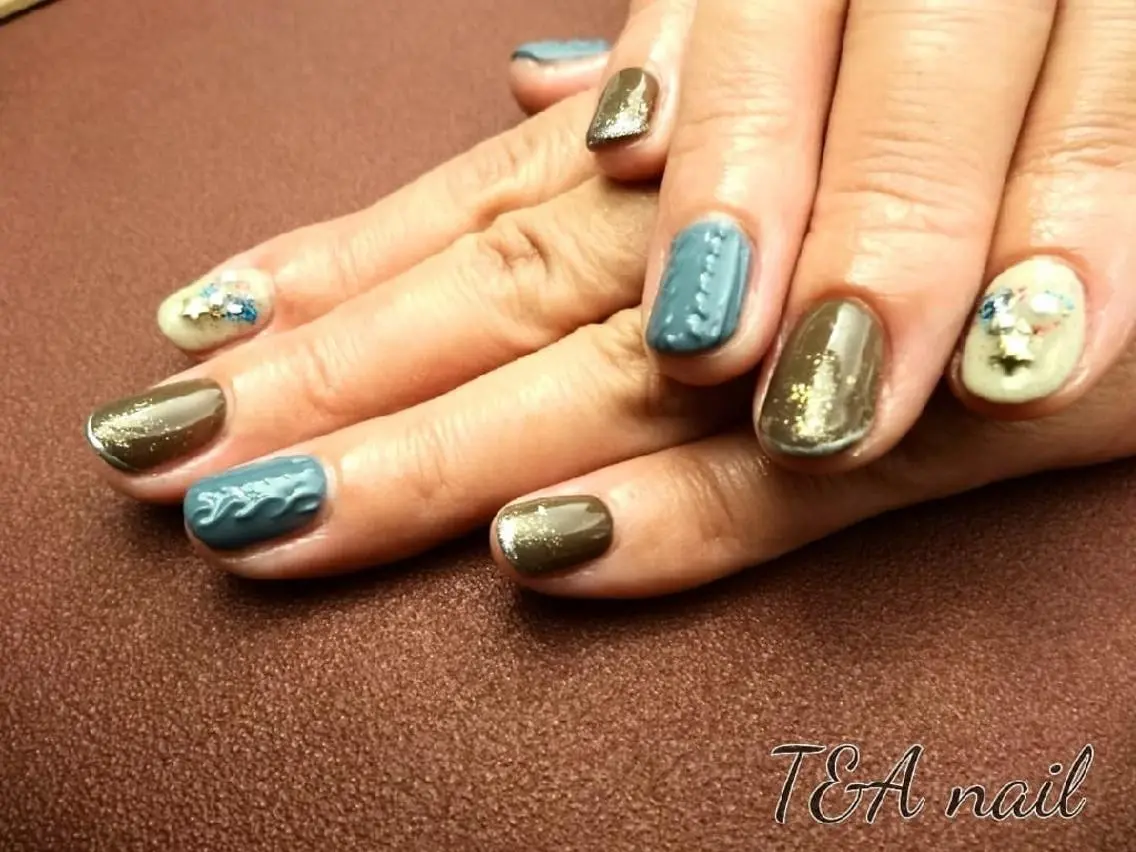 ショート ネイル クリスマス ニュアンスネイル 冬ネイル クリスマス T&A nailのネイルデザイン