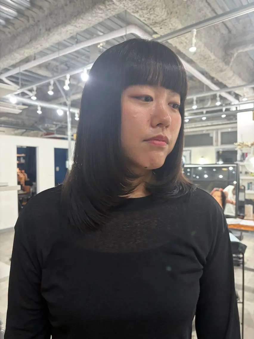 ミディアム ミディアムレイヤー レイヤーカット 泉澤 風花のヘアスタイル