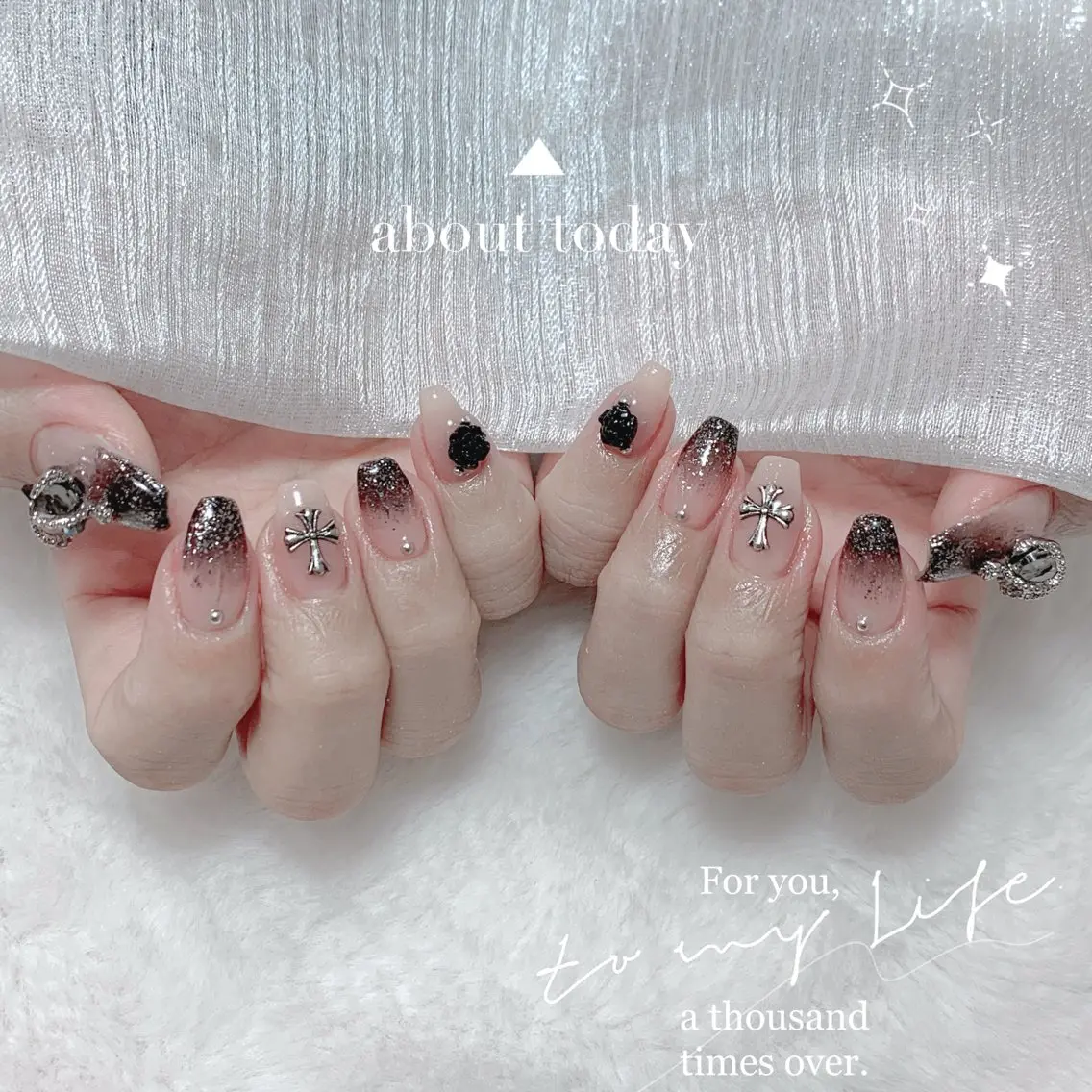 ネイル アートネイル フラッシュネイル フレンチネイル ガラスフレンチ グラデーション ハンドネイル M2 BEAUTY アユミのネイルデザイン