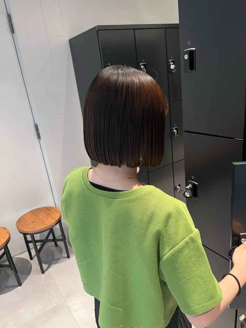 ショート 岡藤 里菜のヘアスタイル