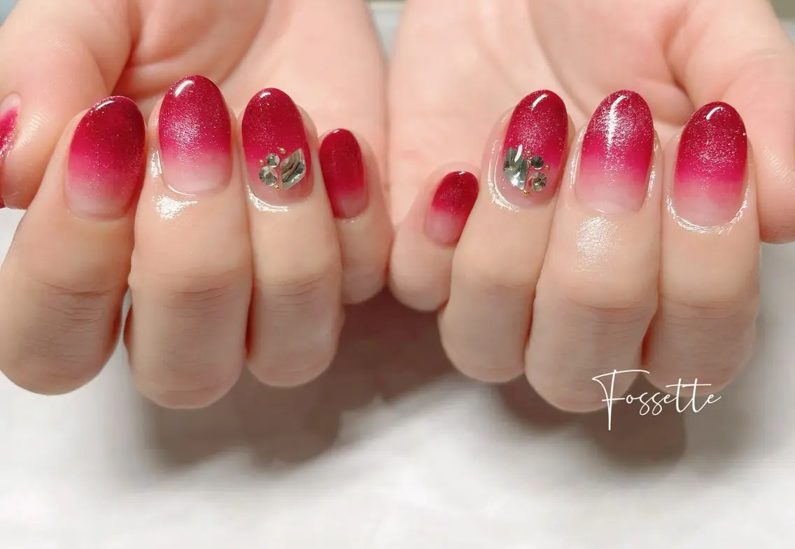 ネイル グラデーション キラキラネイル マグネットネイル バレンタイン 冬ネイル ハンドネイル nailsalon Fossetteのネイルデザイン