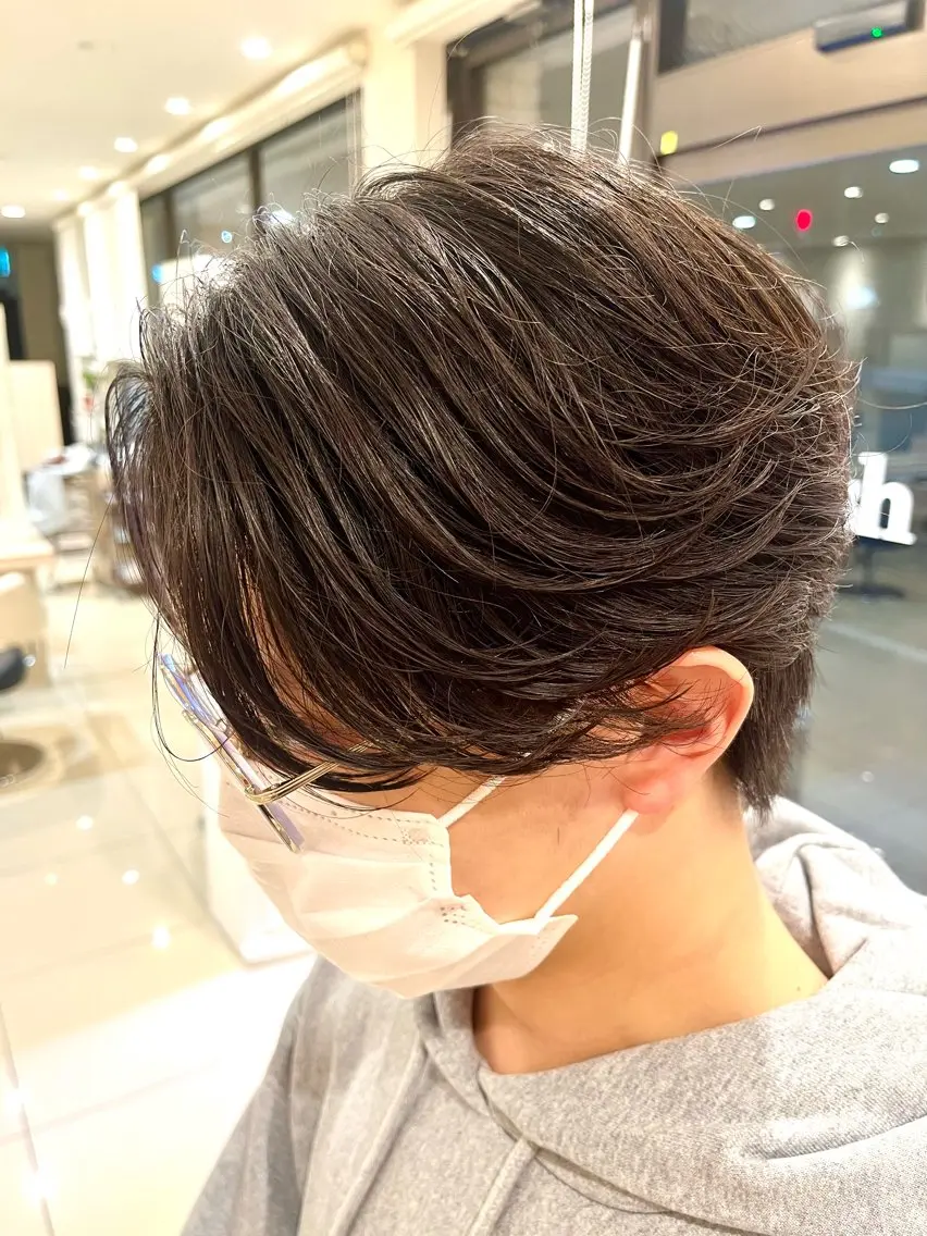 パーマ メンズ フェザーパーマ メンズパーマ 似合わせ/骨格矯正 カット/菊島樹希のヘアスタイル
