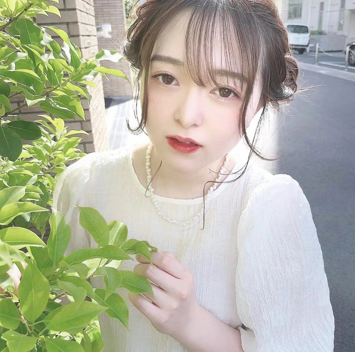 ミディアム ヘアアレンジ ヘアセット miwa♡暖色カラー 盛れる顔周り.ヘアメのヘアスタイル