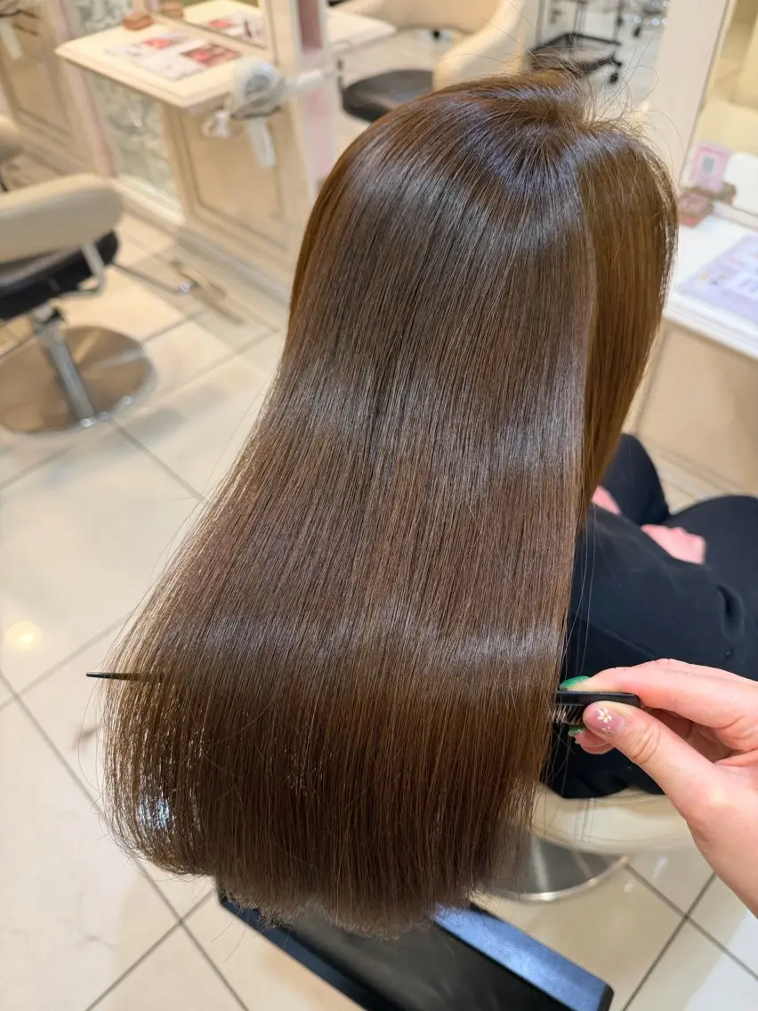 ロング カラー カット ヘアカラー ツヤ重視 ワンカラー🫧Mioのヘアスタイル