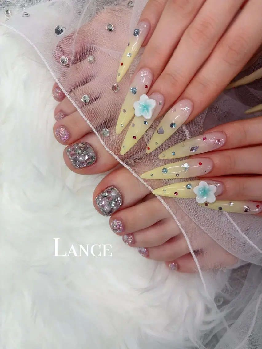 ネイル キラキラネイル 韓国ネイル ワンカラーネイル 夏ネイル ワンホンネイル ハンドネイル Lance nailのネイルデザイン