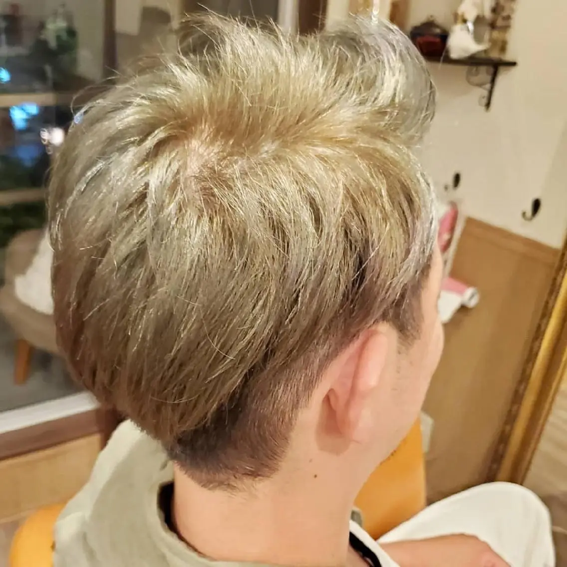 ショート カラー メンズ アディクシーカラー イルミナカラー 外国人風カラー トリートメント ヘアカラー spa hair ark 富井直美のヘアスタイル