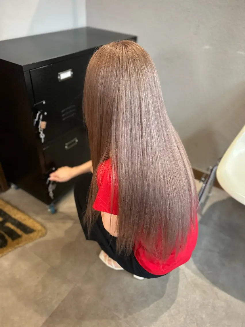 ロング 柳沼 沙季奈のヘアスタイル
