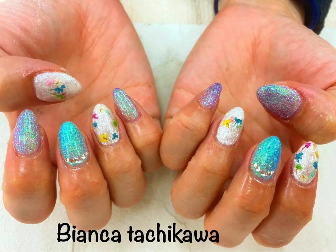 ネイル Bianca 立川店 小川のネイルデザイン