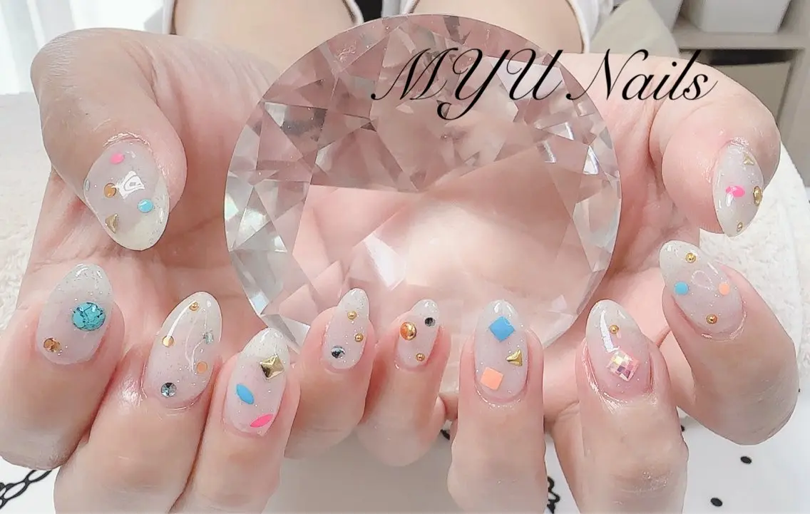 ネイル ジェルネイル 持ち込み パラジェル ニュアンスネイル🌈 MYU Nailsのネイルデザイン