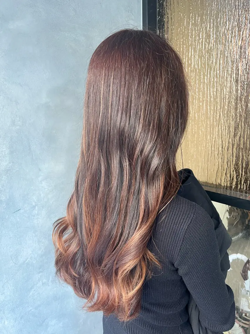 ロング オレンジブラウン イケハラ ナナミのヘアスタイル
