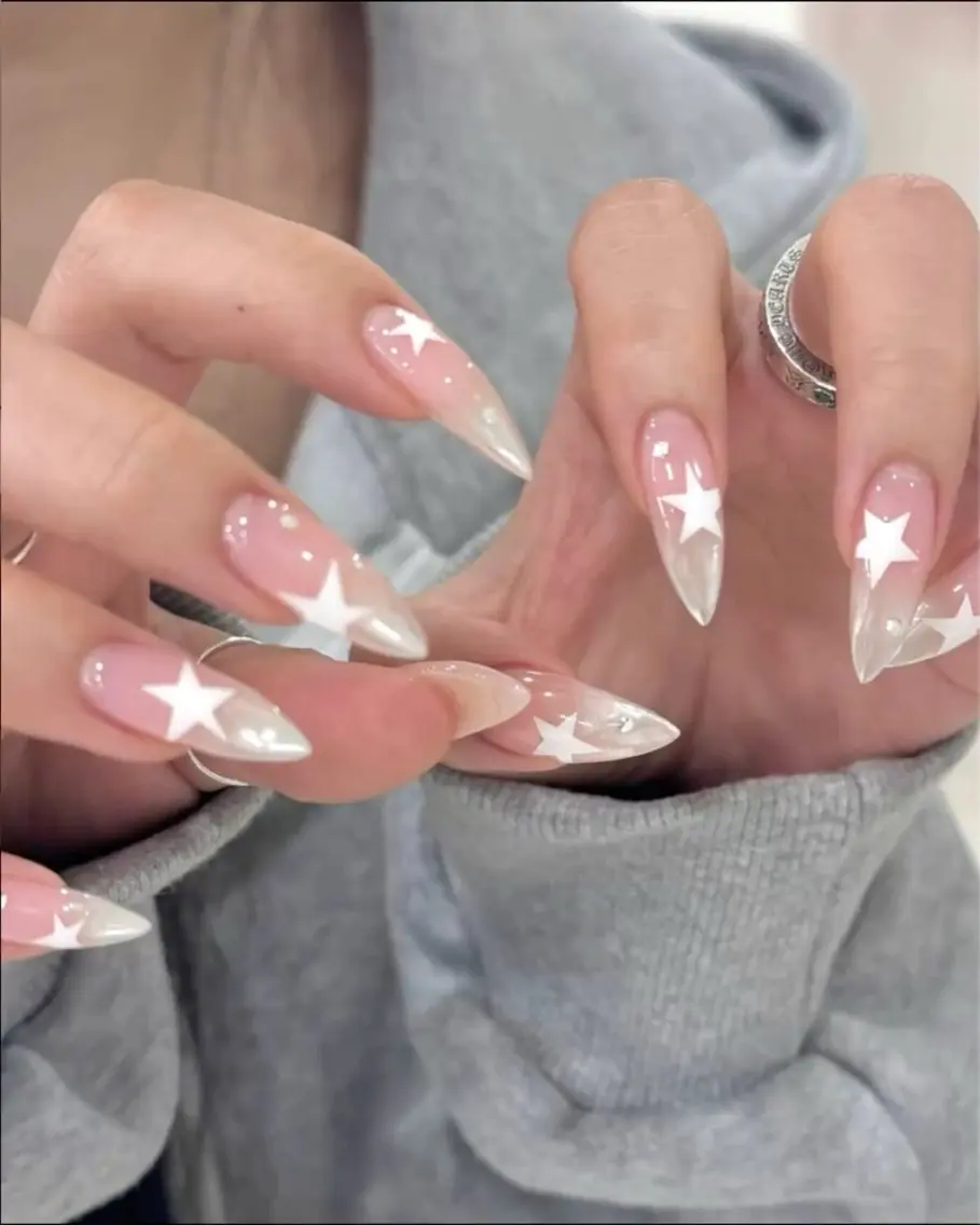 カラー Pun Sora Nailのネイルデザイン