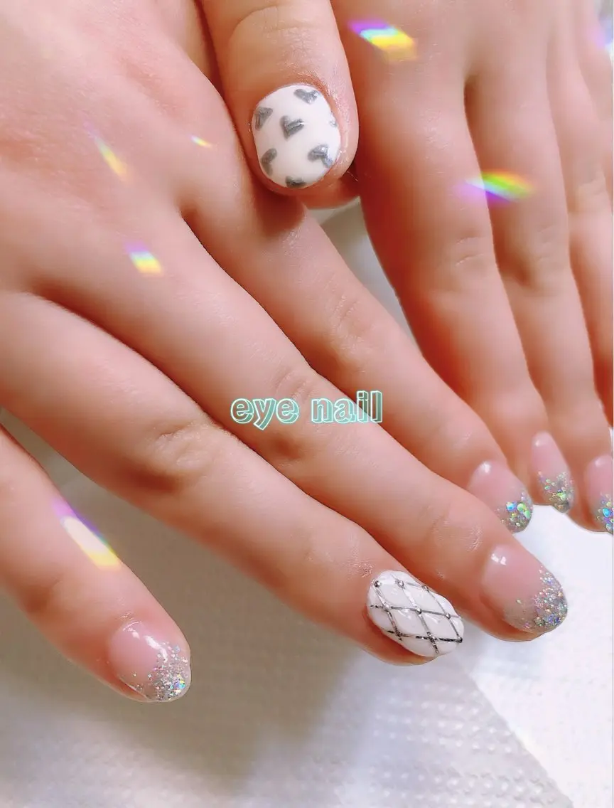 ネイル アートネイル オーロラネイル グラデーション ハート ラメ(グリッター) ハンドネイル Eye nailのネイルデザイン