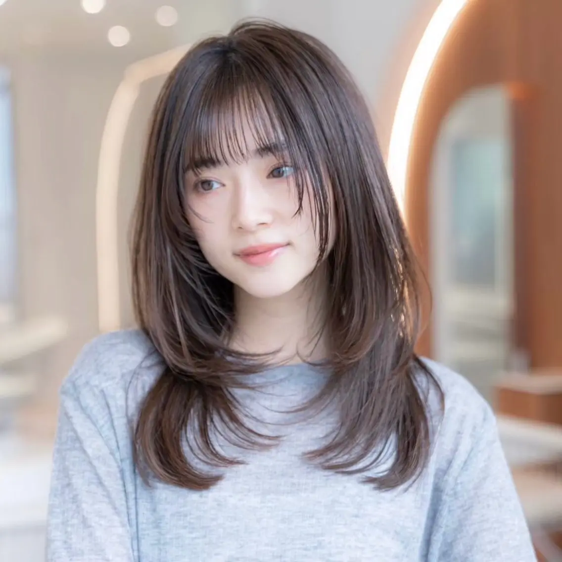 セミロング ボブ 顔まわりレイヤー 顔周りカット ハッシュカット 髪質改善 原宿/韓国/髪質改善 /レイヤー/ボブのヘアスタイル