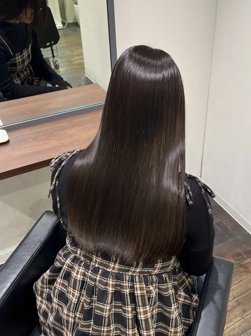ロング ヘアカラー 塩濱 洋太のヘアスタイル