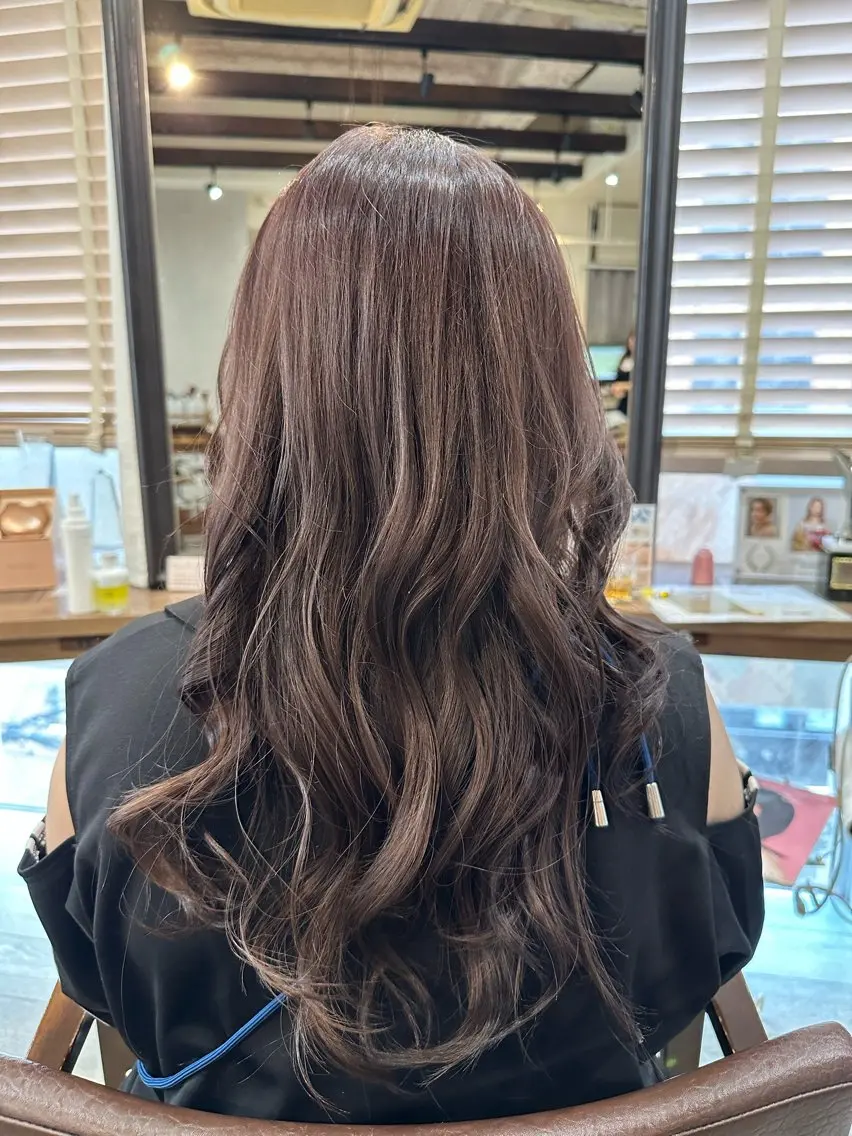 ロング ヘアカラー Flower🌼藤田 陽華のヘアスタイル