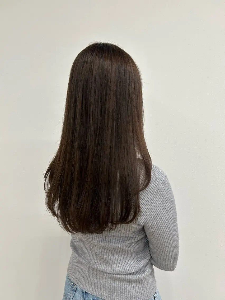 ロング レイヤーカット ヘアカラー 鍛治 美月稀のヘアスタイル
